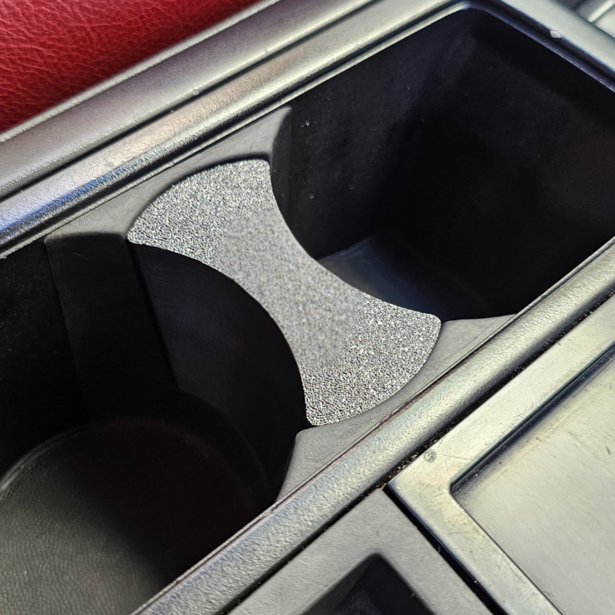 VY/VZ CUP HOLDER DIVIDER